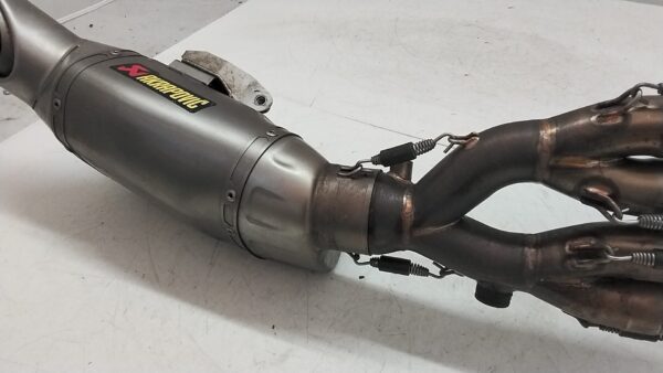 Honda CB 650 f 2015 scarico terminale marmitta akrapovic completo