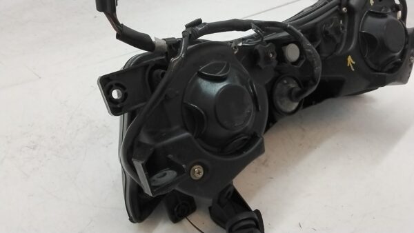 Kawasaki zx 6r 03 04 Faro fanale anteriore da riparare vedi foto