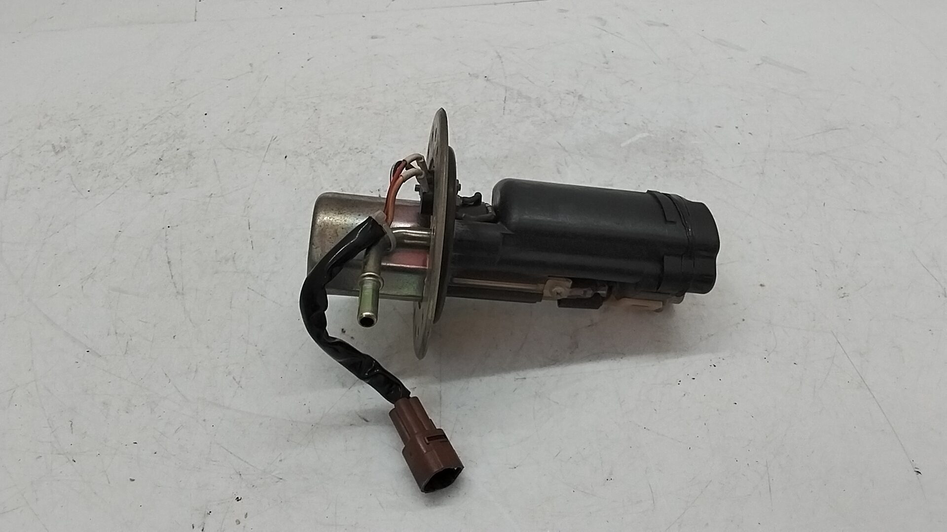 Kawasaki zx 6r 03 04 pompa benzina 490401081
