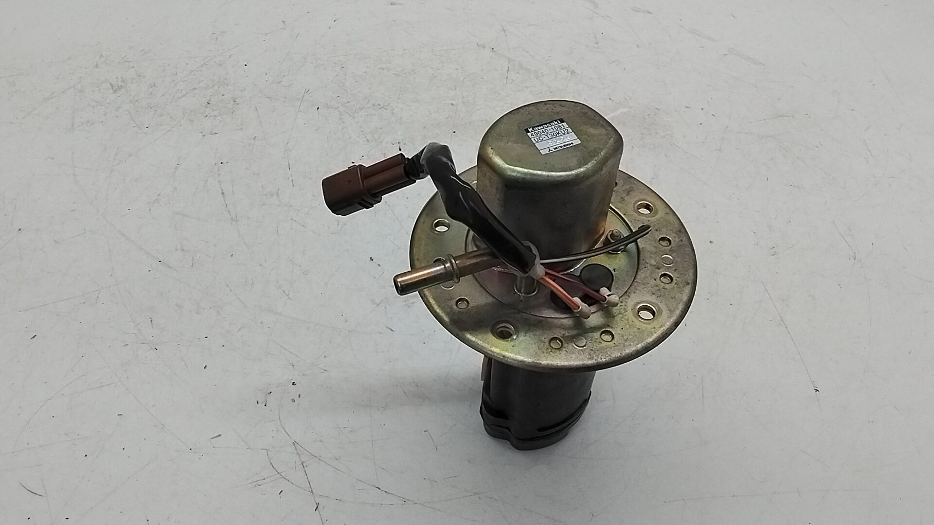 Kawasaki zx 6r 03 04 pompa benzina 490401081