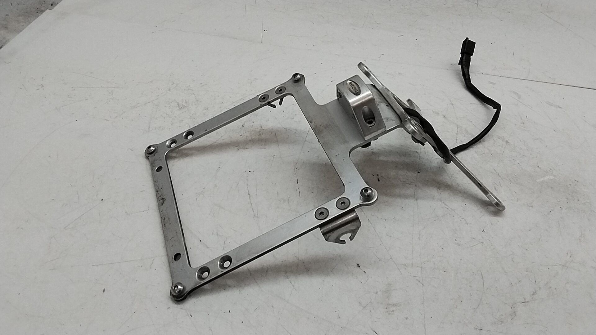 Kawasaki zx 6r 03 04 supporto portatarga racing rizoma da riparare
