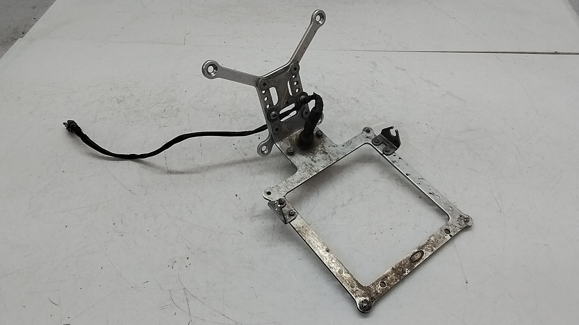 Kawasaki zx 6r 03 04 supporto portatarga racing rizoma da riparare