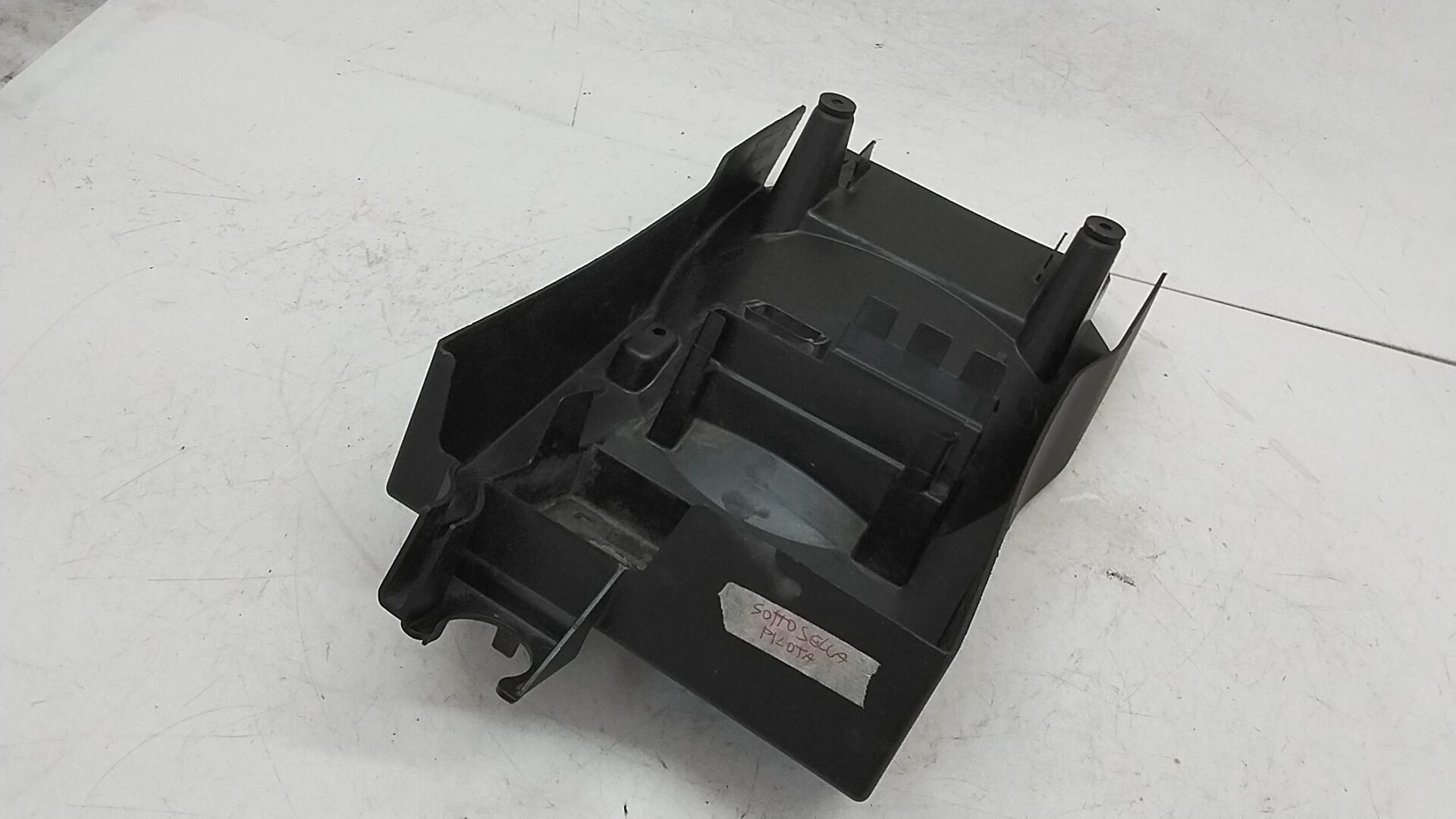 Kawasaki zx 6r 03 04 carena sottocodone supporto batteria 350231600