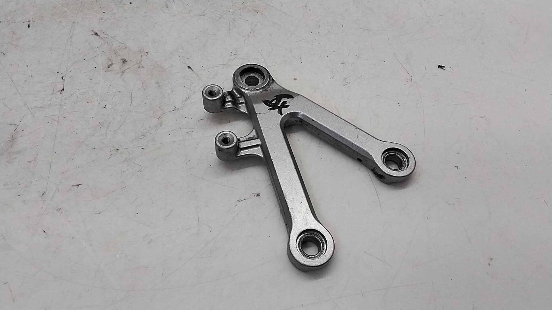 Kawasaki zx 6r 03 04 supporto pedana anteriore sinistra