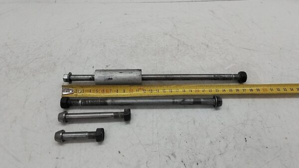 Kawasaki zx 6r 03 04 perni supporto motore