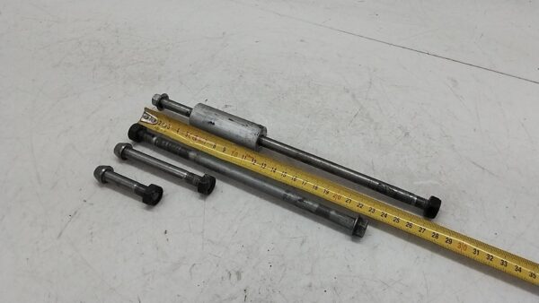 Kawasaki zx 6r 03 04 perni supporto motore