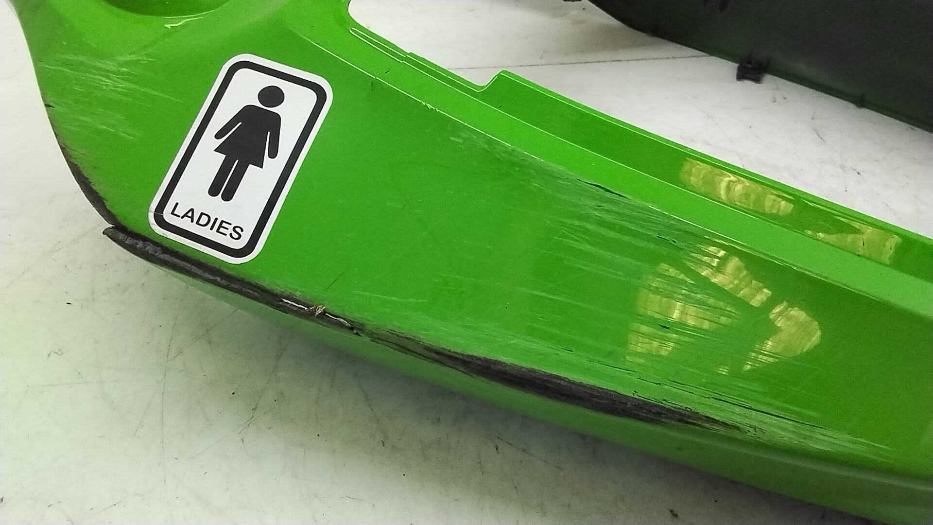 Kawasaki zx 6r 03 04 carena posteriore codone graffi da riparare 300400012