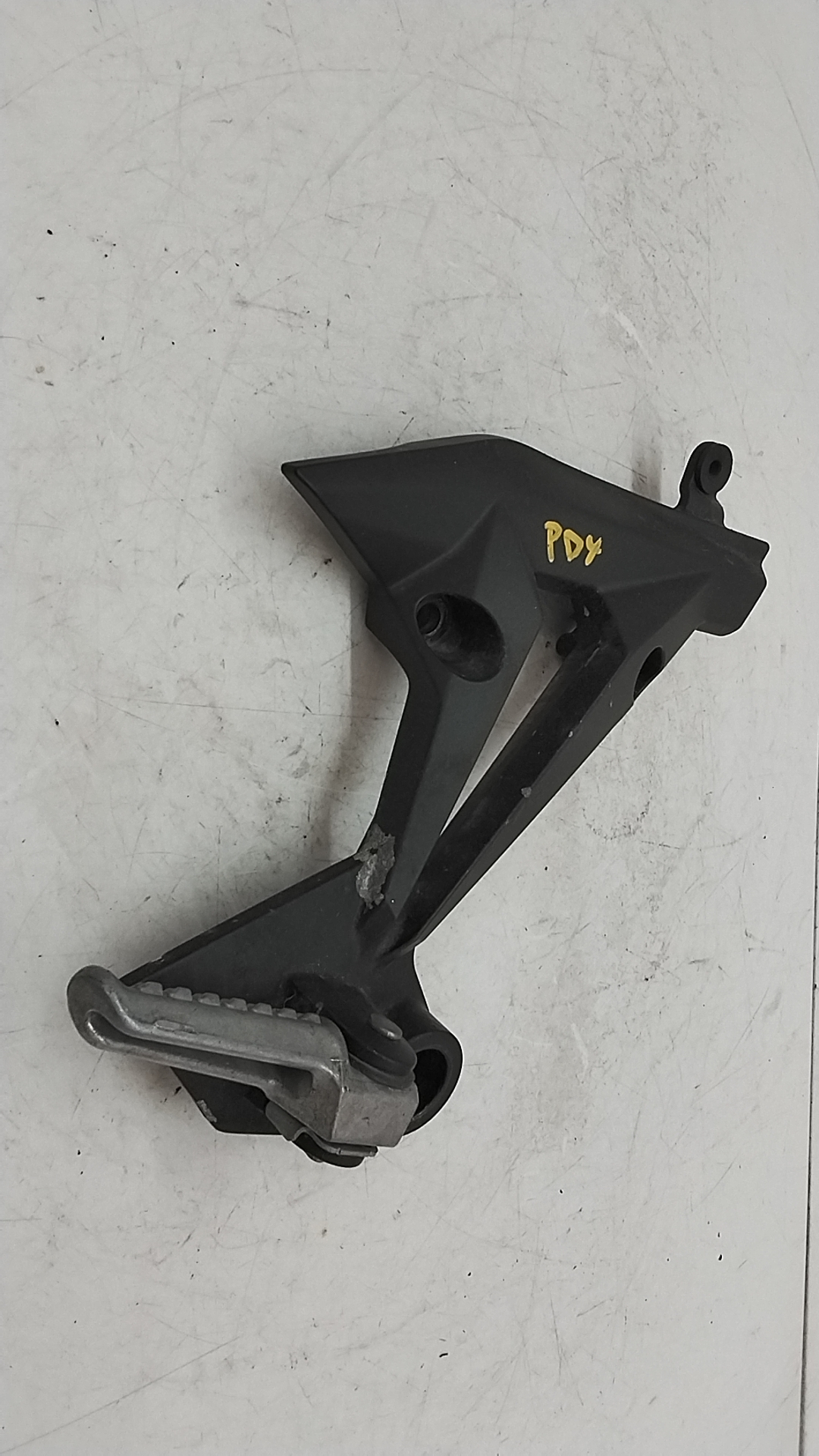 Kawasaki z 1000 07 09 supporto pedana posteriore destro vedi foto
