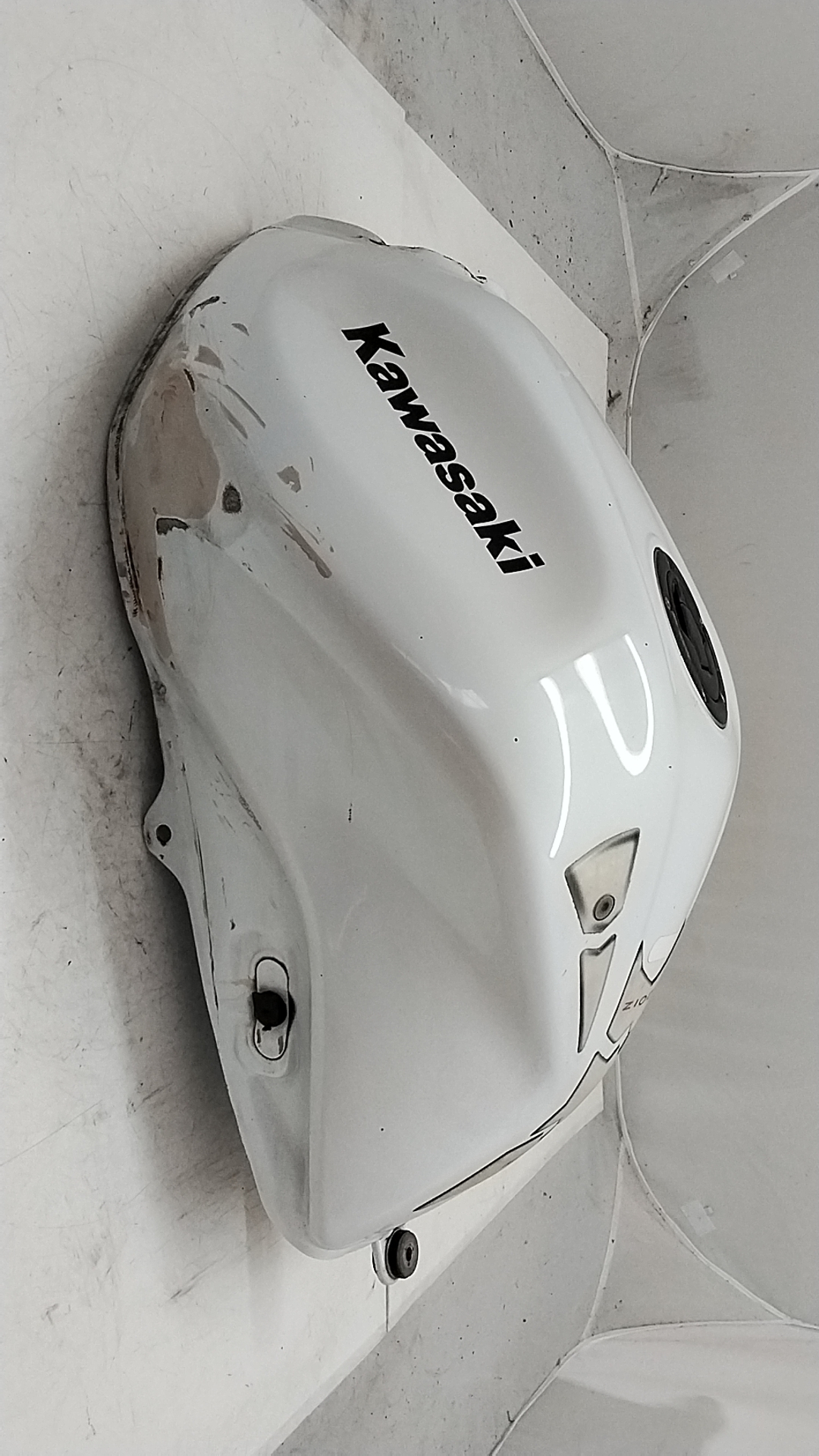 Kawasaki z 1000 07 09 serbatoio benzina vedi foto senza chiavi