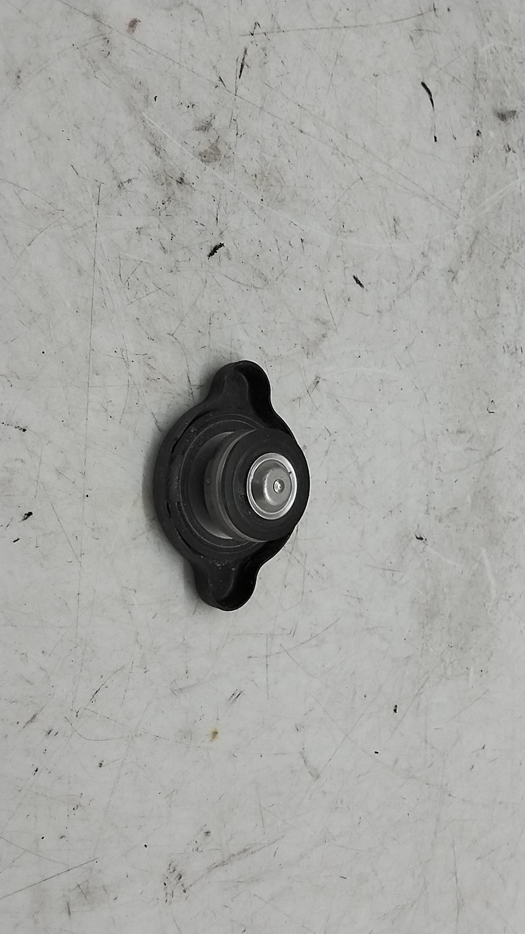 Kawasaki z 1000 07 09 tappo radiatore