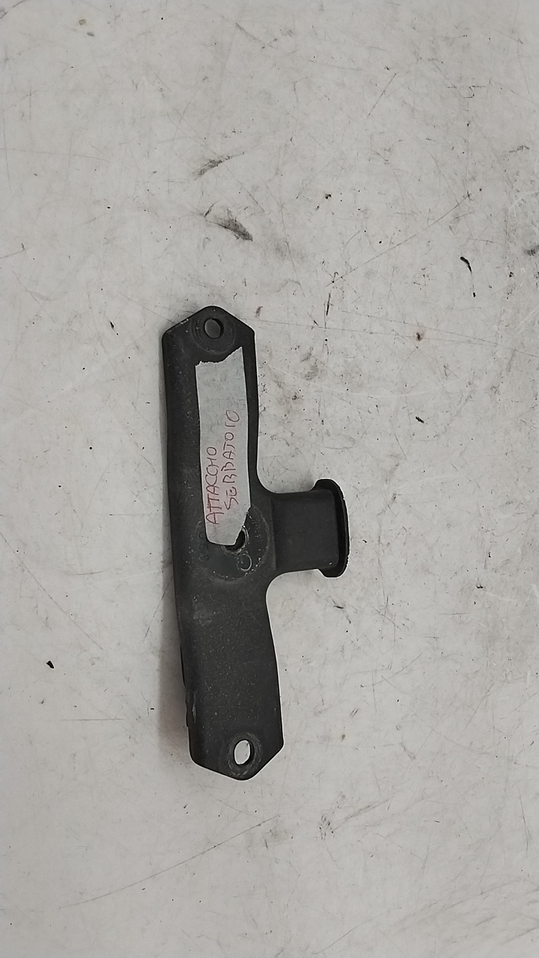 Kawasaki z 1000 07 09 staffa attacco serbatoio