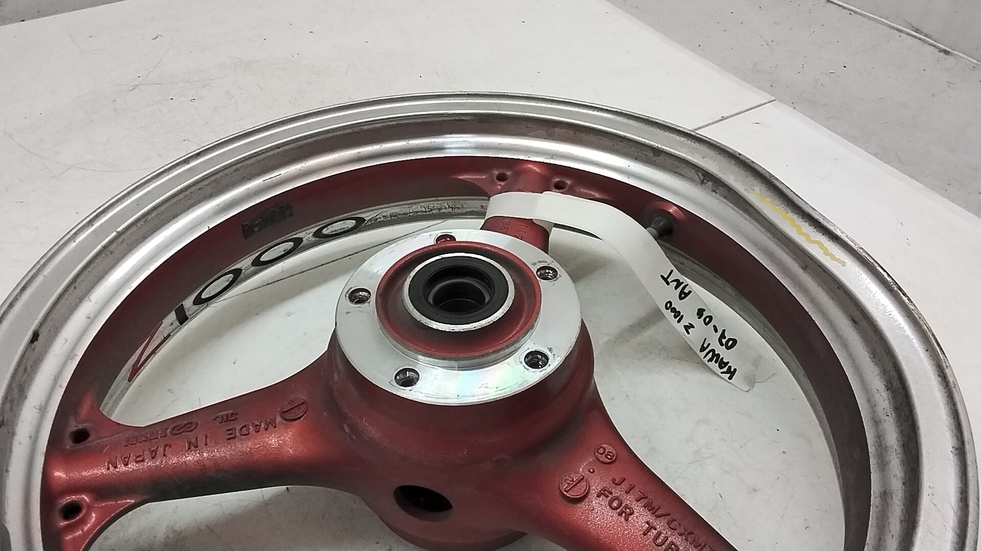 Kawasaki z 1000 07 09 cerchio ruota anteriore da raddrizzare vedi foto
