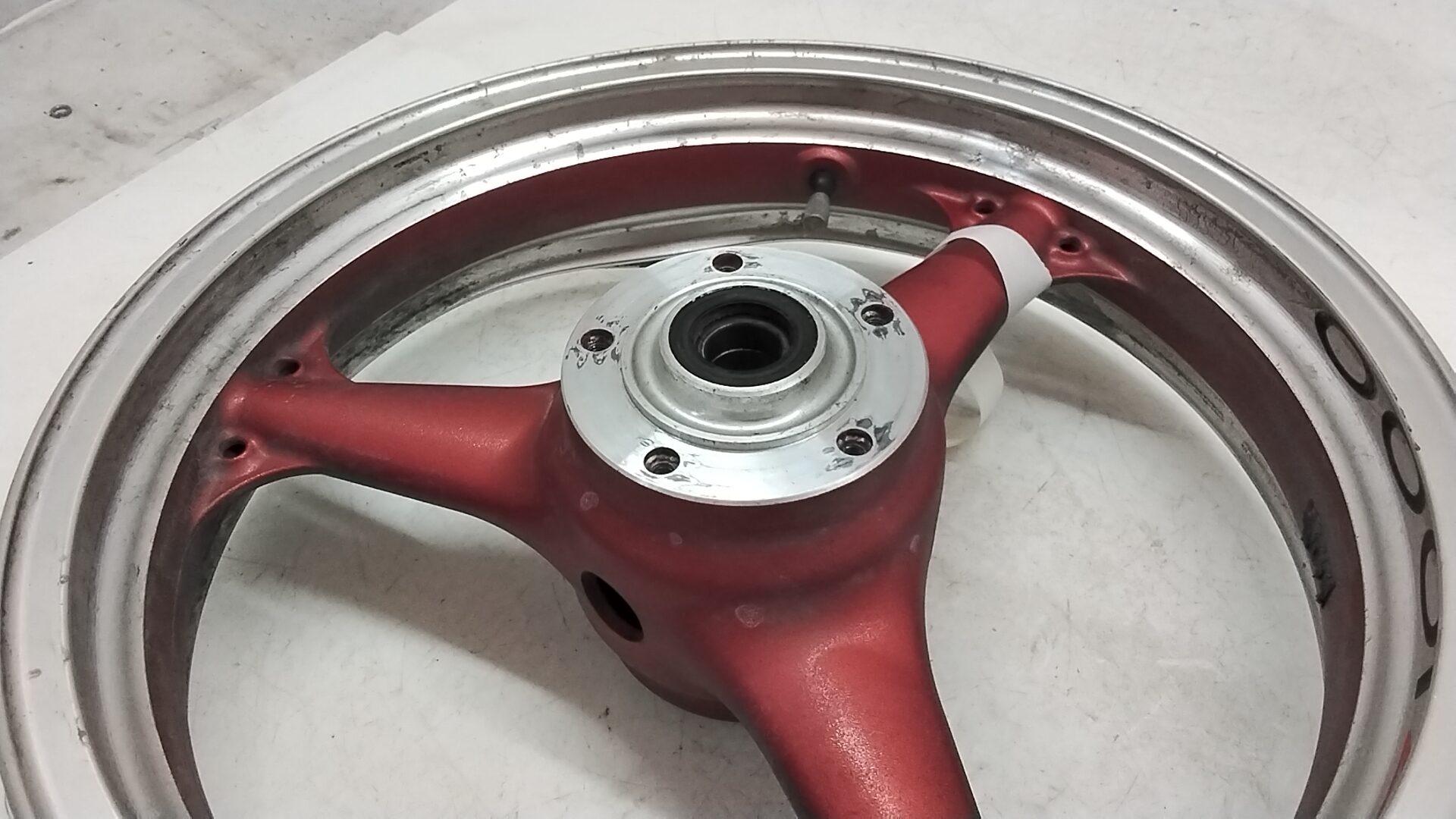 Kawasaki z 1000 07 09 cerchio ruota anteriore da raddrizzare vedi foto