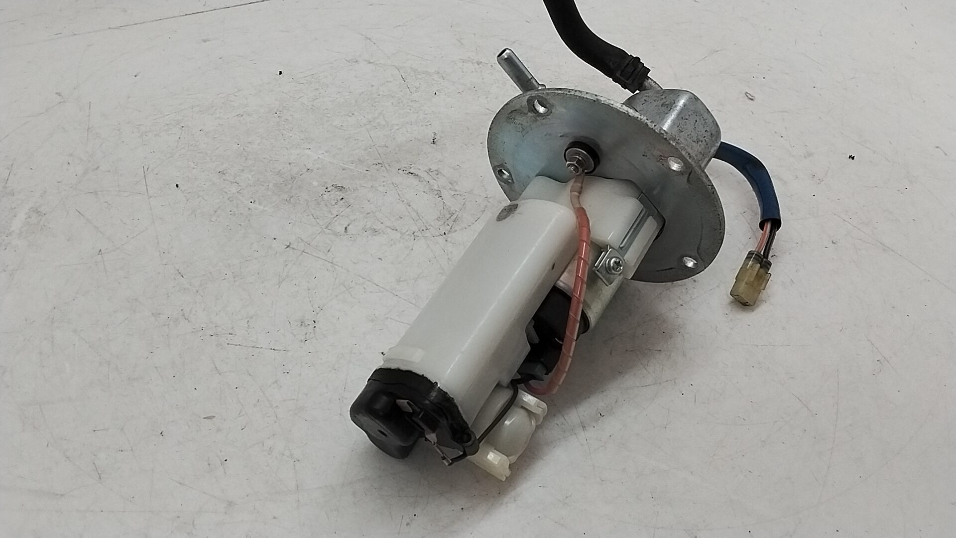 Kawasaki z 1000 07 09 pompa benzina 490400018