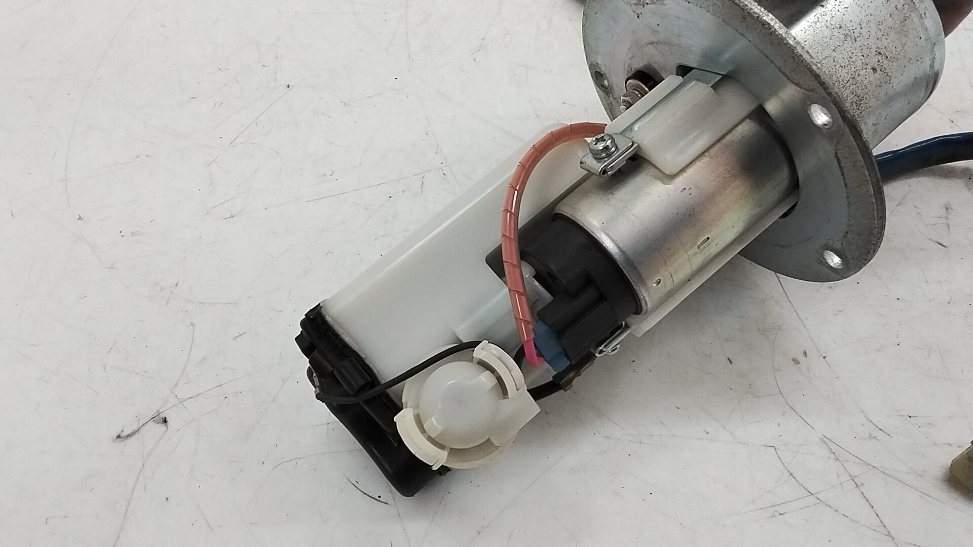 Kawasaki z 1000 07 09 pompa benzina 490400018