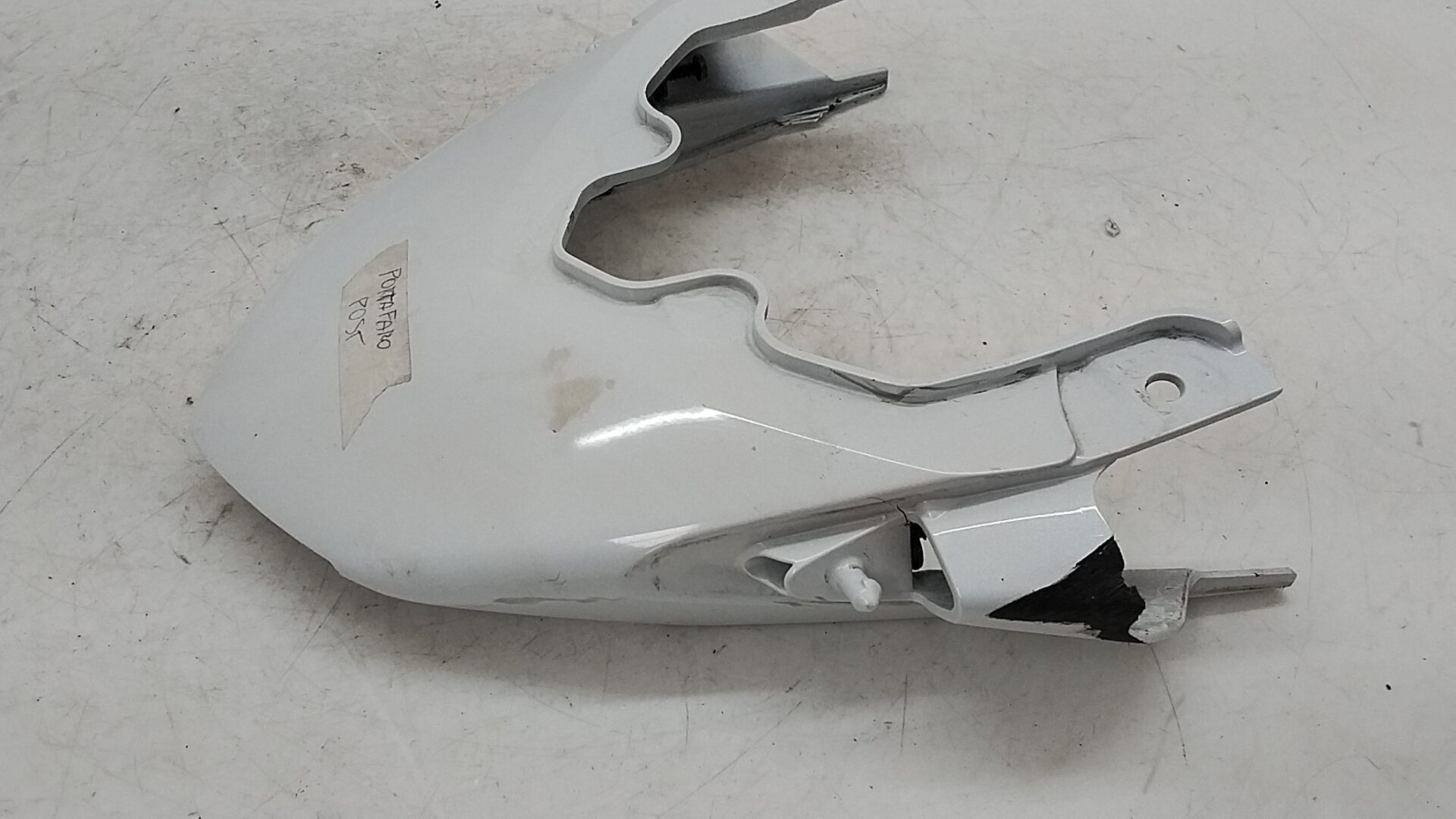 Kawasaki z 1000 07 09 carena posteriore centrale 360400044 graffi da riparare