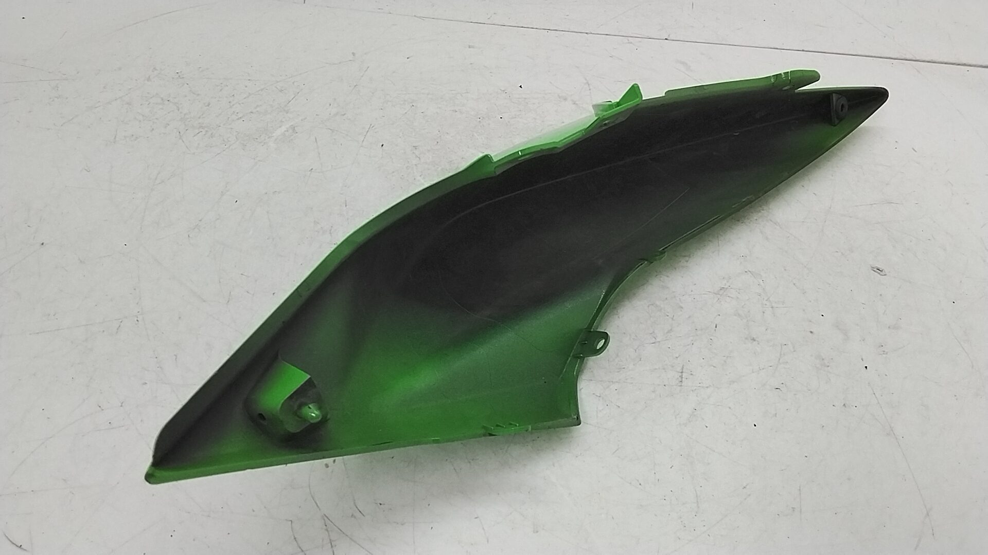 Kawasaki z 1000 07 09 carena posteriore codone codino destro da riparare