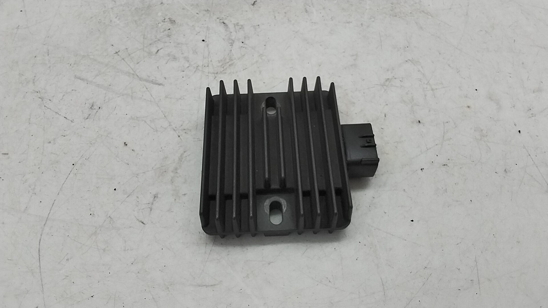 Kawasaki z 1000 07 09 regolatore di tensione sh67811
