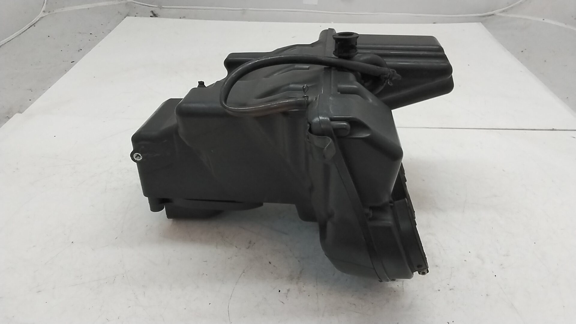 Kawasaki z 1000 07 09 airbox