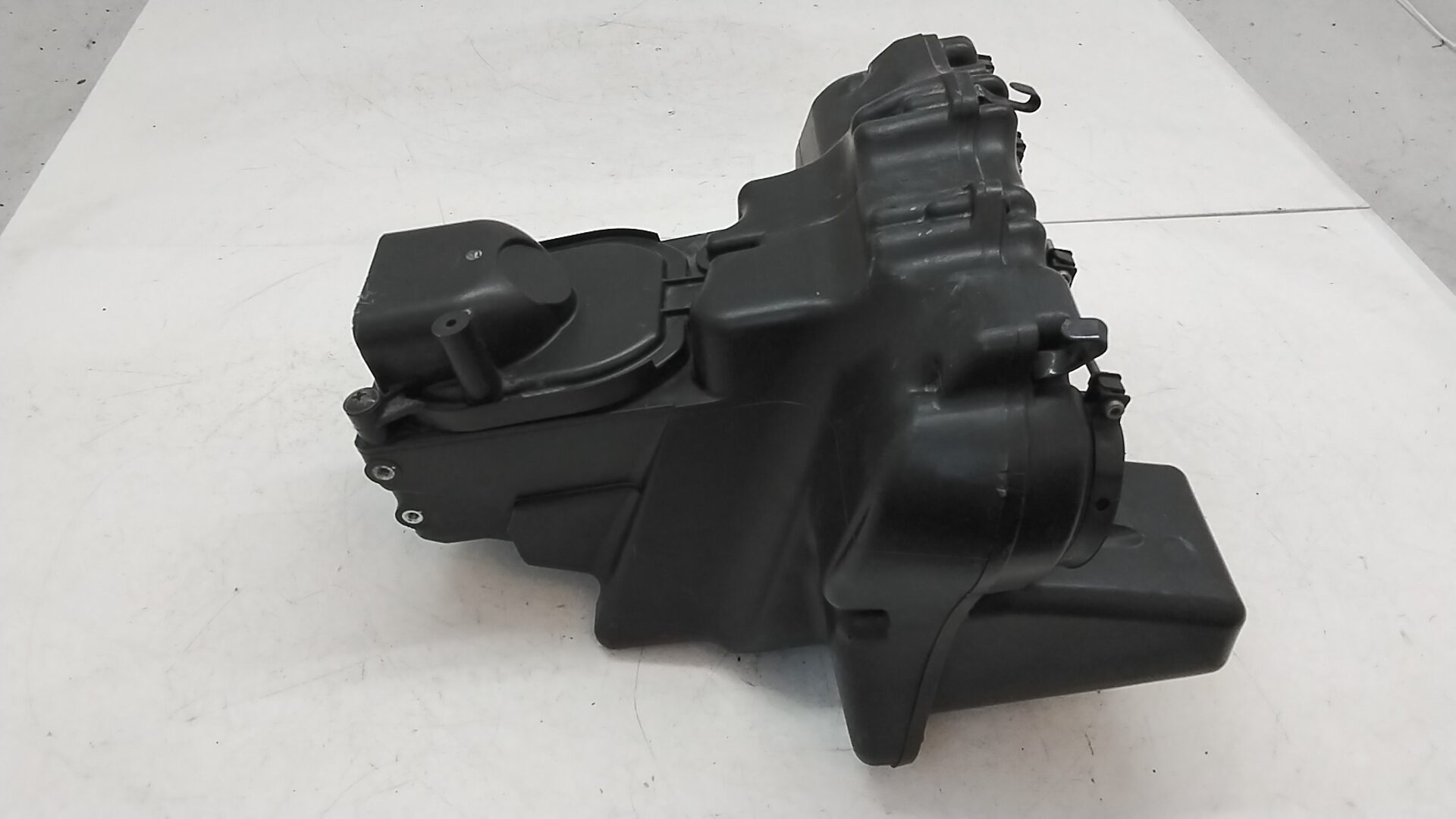 Kawasaki z 1000 07 09 airbox