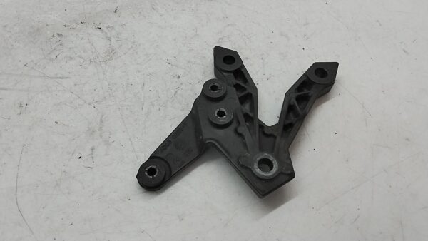 Kawasaki z 1000 07 09 supporto pedana anteriore sinistra