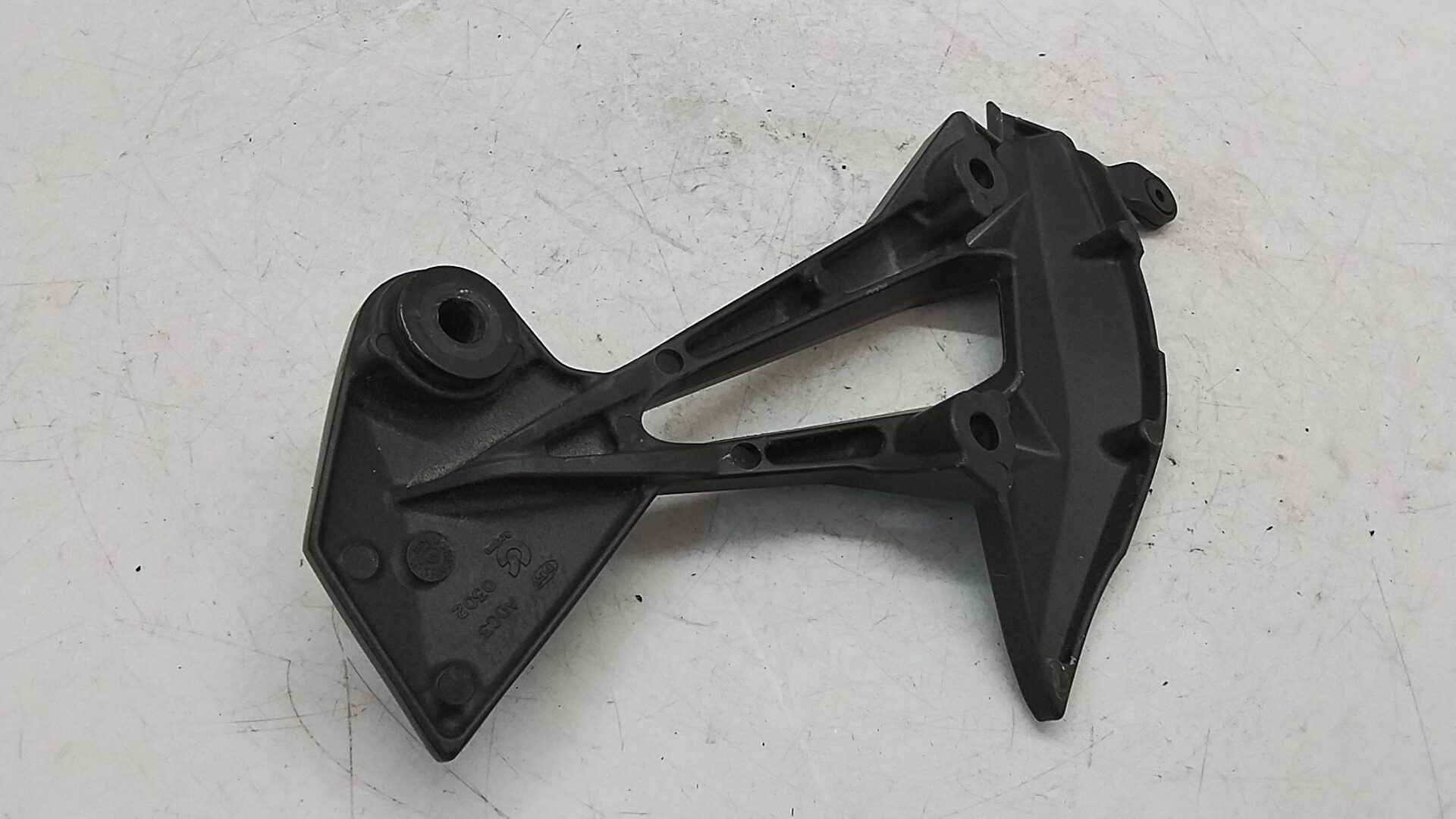 Kawasaki z 1000 07 09 supporto pedana posteriore destro
