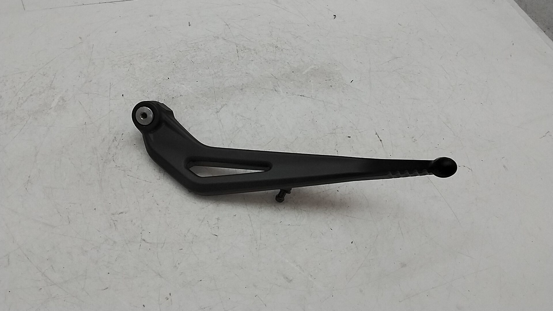 Mv agusta Dragster 800 rosso 21 23 pedana posteriore destra c3492