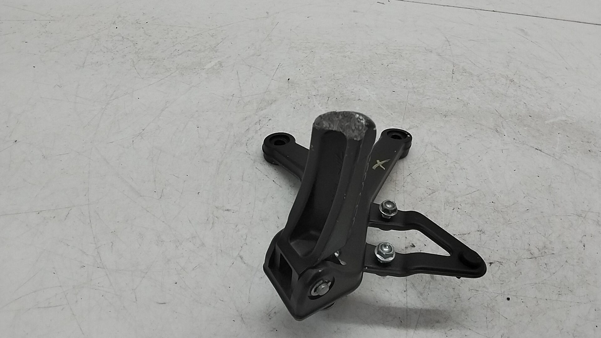 Mv agusta Dragster 800 rosso 21 23 supporto pedana anteriore sinistra b7476